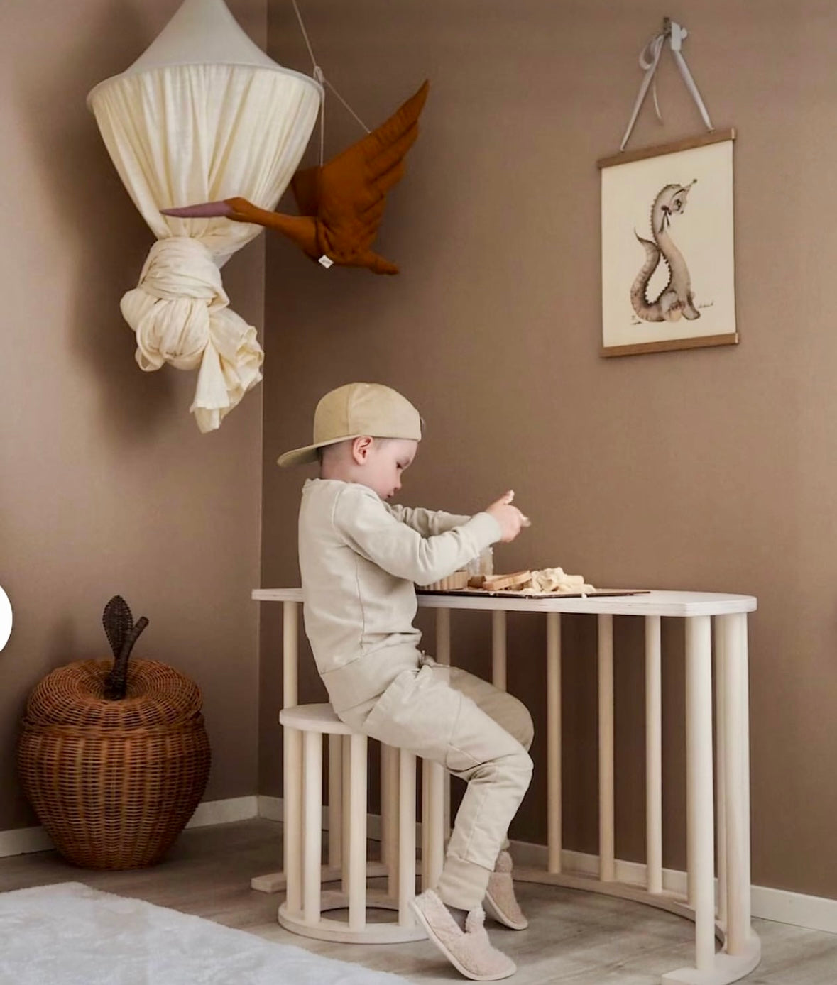 Climbing_table_wood